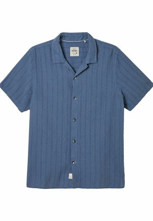 Koszula z krótkim rękawem na guziki wykonana z teksturowanej, ciemnoniebieskiej tkaniny, z kołnierzem typu camp i sześcioma guzikami na przodzie. Subtelny wzór pionowych pasków.