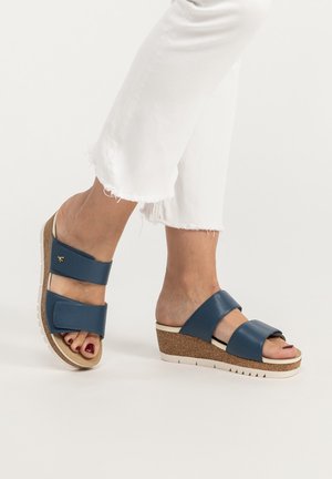 Heeled mules - jeansblau