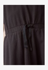 Non selezionato, black