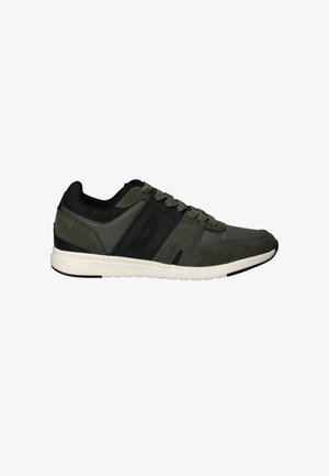 Groene atleten sneaker met een mix van suede en synthetische materialen, voorzien van zwarte accenten, vetersluiting en een witte rubberen zool.