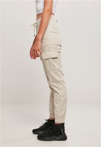 Dames Cargo broek Urban Classics high waist | Made in Paradis