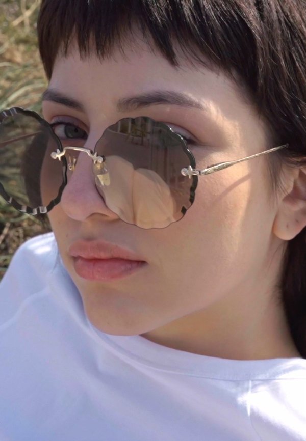 ROSIE RIMLESS ROUNDED METAL SUNGLASSES - Sunglasses4
