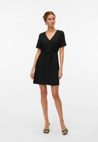 Vero Moda VMMYMILO KURZES - Skjortklänning - black