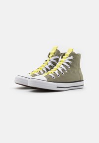 Converse CHUCK TAYLOR ALL STAR UTILITY WEBBED UNISEX - Sapatilhas de cano alto - light field surplus/light zitron/black