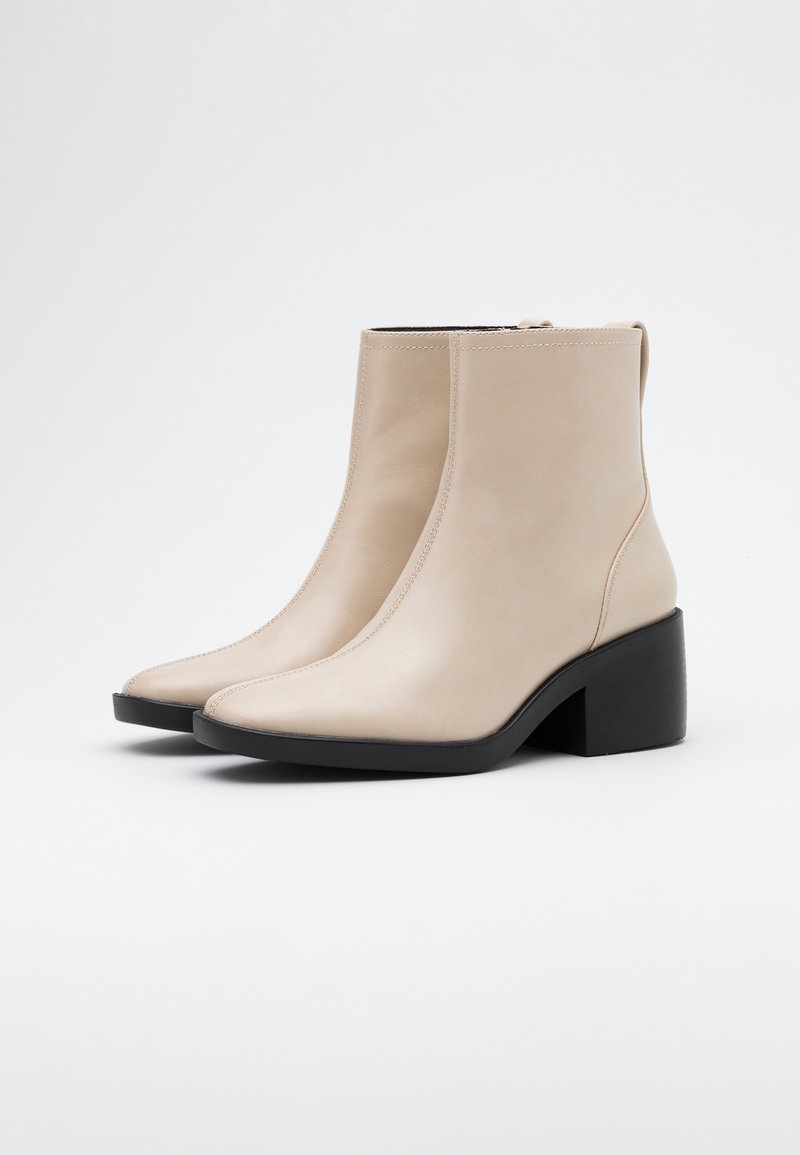 ONLY SHOES Stivaletti off-white/avorio (Second hand)