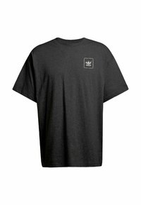 Tmavě šedé bavlněné tričko s krátkými rukávy a kulatým výstřihem. Na levé straně hrudníku je malá černo-bílá nášivka.