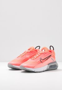 Nike Sportswear Sneakers - pink