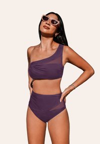 Cupshe STRAPLESS SHEER SET - Bikiny - dark purple