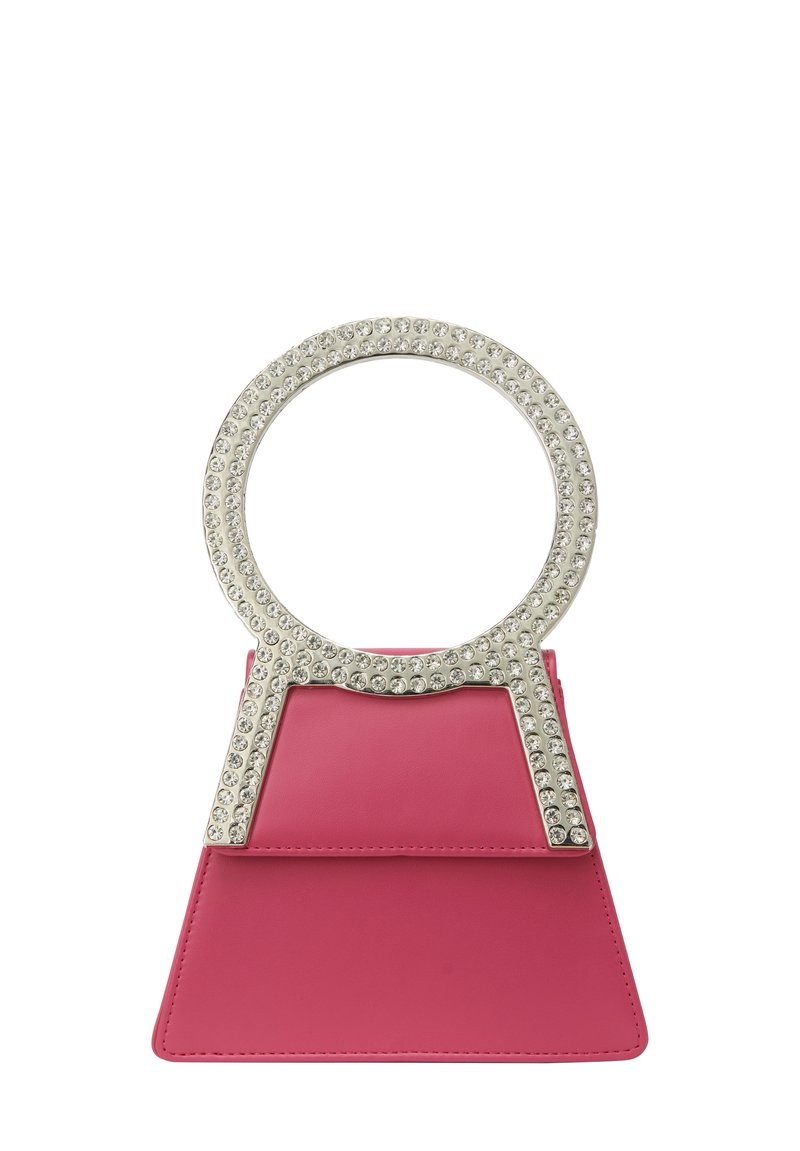 Pink læder håndtaske med en struktureret bund og et rundt håndtag prydet med rhinsten, som har en glat overflade og et slankt design.