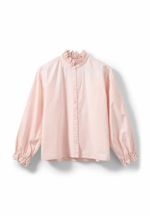 Bluza roz deschis din bumbac, cu guler înalt cu volane și manșete elasticizate, prevăzută cu închidere frontală cu nasturi și croială lejeră.