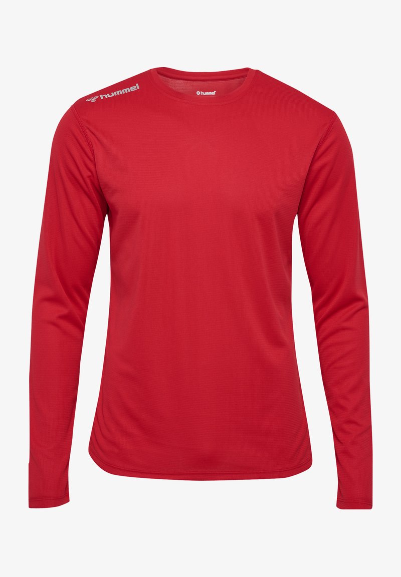 Rotes langärmliges Sportshirt aus leichtem Material. Verfügt über einen runden Ausschnitt und ein Hummel-Logo auf der linken Schulter. Glatte Textur.