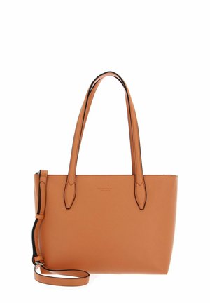 Sac fourre-tout en cuir fauve avec deux poignées allongées et une bandoulière ajustable. Présente des accents noirs le long des bords. Texture lisse, design minimaliste.