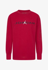 Δεν επιλέχθηκε, gym red