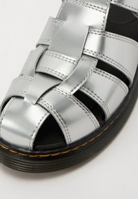 Dr. Martens CAARYS UNISEX - Sandali - silver coloured