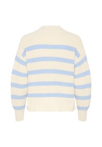 Pull en tricot aux rayures crème et bleu clair. Comprend un col rond et des manches ballons, avec un ourlet et des poignets côtelés. Texture douce.