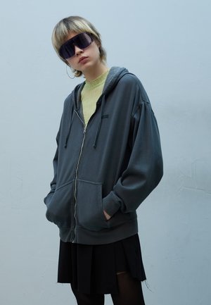 Zakiyah Pull-over 6499 main image 0