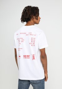 Mister Tee - CASH ONLY - Print T-shirt - white Thumbnail Image 1