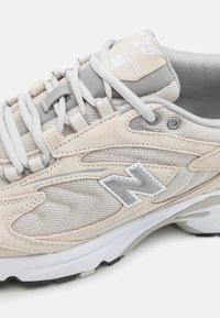 New Balance 725 UNISEX - Sapatilhas - dunkelgrau