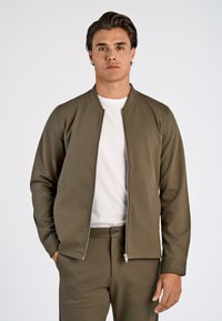 Lindbergh SUPERFLEX  - Bomberjacke - true army
