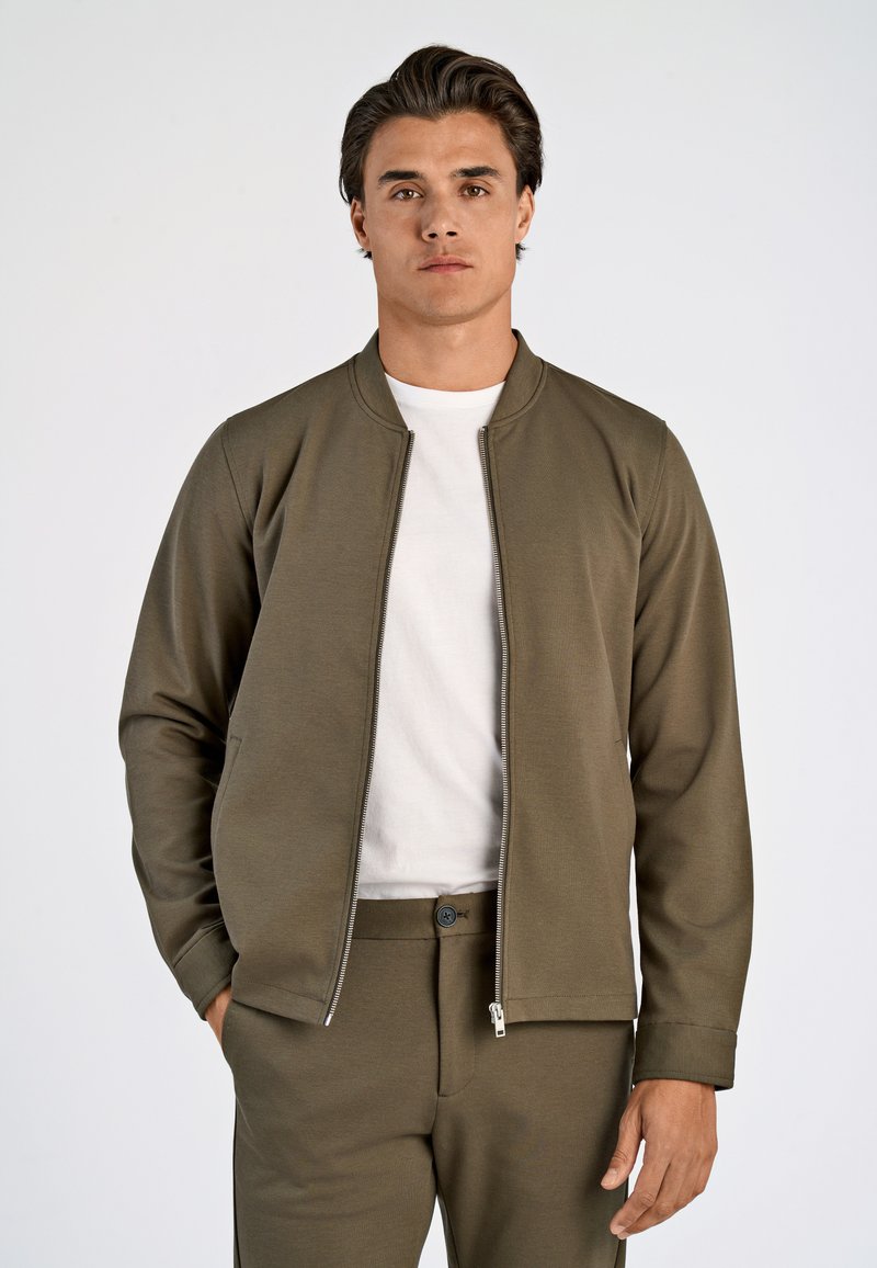 Lindbergh SUPERFLEX  - Bomberjacke - true army