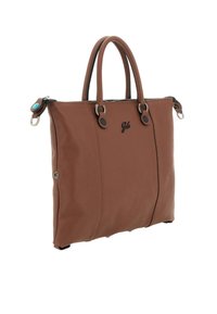 Borsa a mano in pelle marrone con doppi manici, chiusura a zip e dettagli metallici. Caratterizzata da una finitura testurizzata e da un logo sulla parte anteriore.