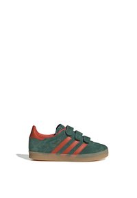adidas Originals GAZELLE UNISEX - Trainers - collegiate green/preloved red/gum 3
