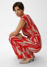 comma Jumpsuit - preiselbeere