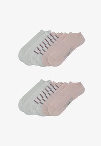 Unselected, powder rose