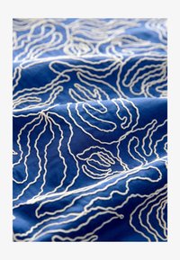 Unausgewählt,  blue