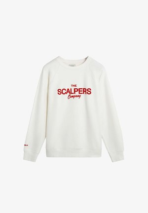 Witte sweatshirt met rode geborduurde tekst "THE SCALPERS Company," met raglanmouwen en geribde manchetten en onderrand.