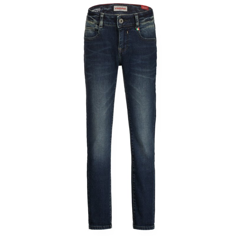 Jeans de mezclilla azul oscuro con un corte ajustado. Cuenta con cierre de botón y cremallera, cinco bolsillos y áreas desgastadas para un aspecto envejecido.