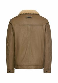 Braune Lederjacke mit einem hellbraunen, kunstpelzbesetzten Kragen, geknöpften Manschetten und einer glatten Textur. Keine sichtbaren Details an der Vorderseite.