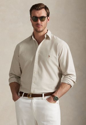 Polo Ralph Lauren Big & Tall THE ICONIC OXFORD SHIRT - Camisa - coastal beige