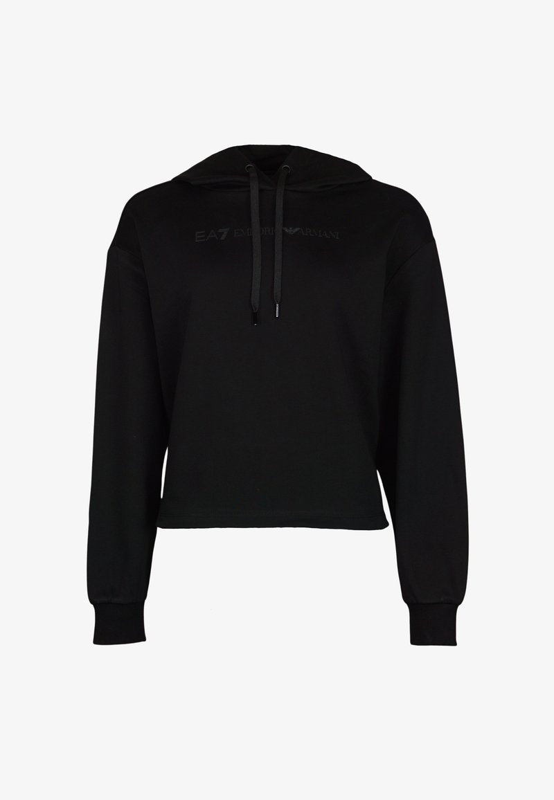 Črni skrajšani hoodie iz mehkega materiala. Ima kapuco z vrvico, dolge rokave in diskretno embosirano logotip na prsih. Gladka tekstura.