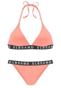 Korallenfarbener Bikini mit einem triangelförmigen Oberteil mit verstellbaren Bindebändern und einem schwarzen elastischen Bund mit dem "ELBSAND"-Logo; passender Unterteil in Koralle.