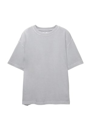 Hellgraues kurzärmliges T-Shirt aus weicher Baumwolle mit rundem Ausschnitt, lässiger Passform und sichtbaren Nähdetails.