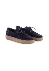Donker marineblauwe suède schoenen met een gestructureerd oppervlak, ronde neus en een dikke gumrubber zool. Voorzien van veters en decoratieve zijpanelen met oogjes.