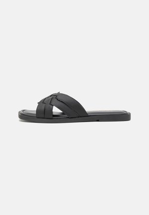 Slip-on sandaler - black