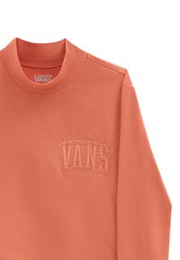 Maglietta a maniche lunghe corallo con collo alto. Presenta il logo "VANS" ricamato sul lato sinistro del petto. Realizzata in tessuto morbido con una superficie liscia.