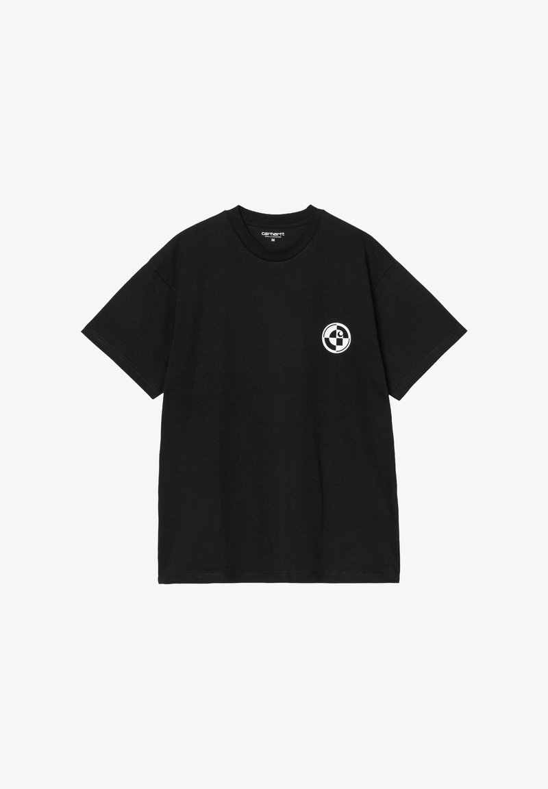 Camiseta de algodón negra con cuello redondo, mangas cortas y un pequeño logo blanco en el lado izquierdo del pecho. Ajuste clásico y textura suave.