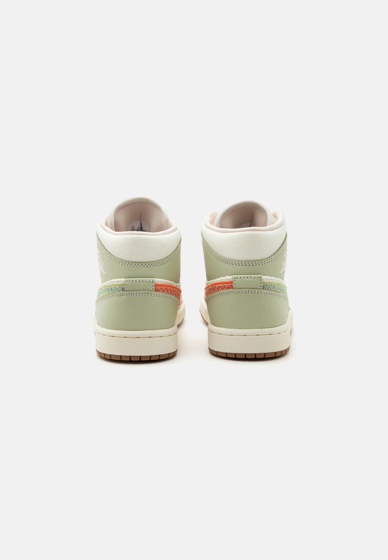 AIR JORDAN 1 MID SE - Vysoké tenisky - olive aura/pearl white/lawn/university blue