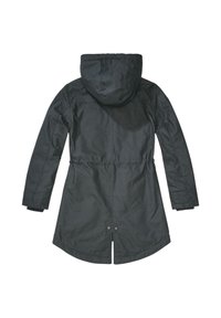 Czarny ocieplany płaszcz z kapturem, taliowany, z długimi rękawami i zaokrąglonym dołem. Posiada zapięcie na zatrzaski przy tylnej rozcięciu dla dodatkowego stylu.