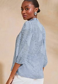 Lipsy REGULAR FIT - 3/4 SLEEVE TIE NECK - Camicetta - blue