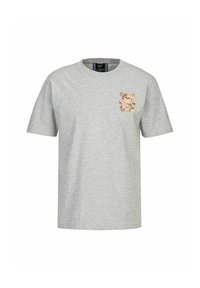 Grijze katoenen t-shirt met een klein, bedrukt berenontwerp in zachte kleuren op de linkerkant van de borst. Korte mouwen en ronde halsstijl.