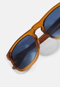 Calvin Klein SAGE UNISEX - Solglasögon - caramel