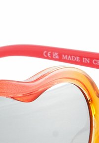 Little Bird RAINBOW HEART  - Ochelari de soare - multi ombré