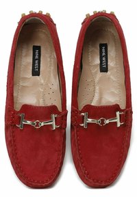 Nine West Mocassins - red