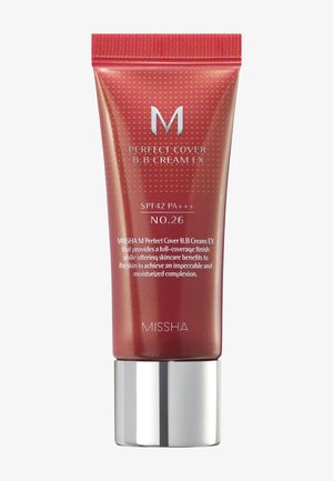 Tube de Missha M Perfect Cover B.B Cream EX n°26 avec SPF42 PA+++, rouge à pois dorés, bouchon argenté, offrant une couvrance complète et des bienfaits pour la peau.