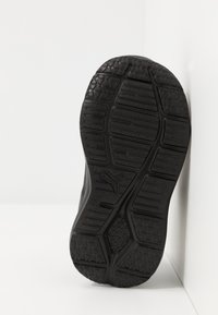 Puma WIRED RUN UNISEX - Zapatillas running asfalto - black