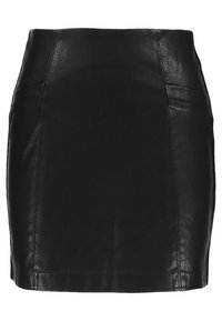 Černá mini sukně z umělé kůže se šitými panely a rovnými okraji.
